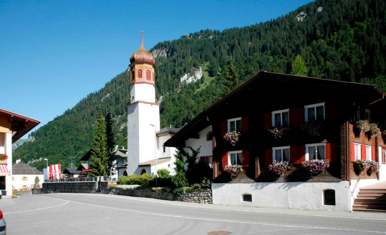 Haus Bazigg Apartment Klosterle am Arlberg Exterior photo